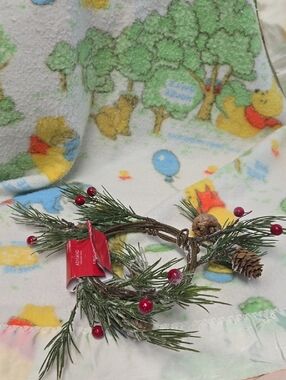 ☀️Nwt! 5ft. Decorative Pine & Berry Holiday Coiled Wreath Garland - Red Berries